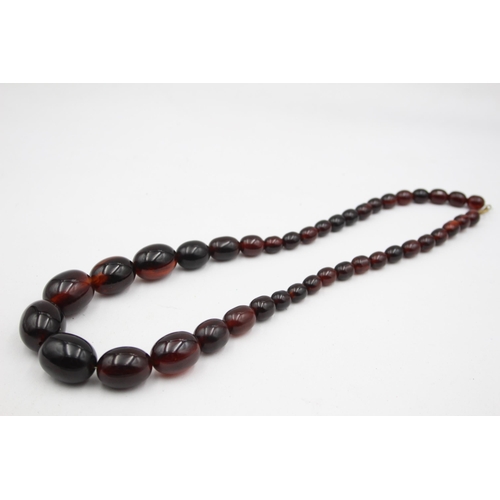 179 - A Single Strand Bakelite Bead Necklace (92g)