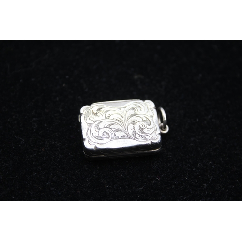 187 - A Victorian Silver Vinaigrette Hallmarked Birmingham 1854 (13g)