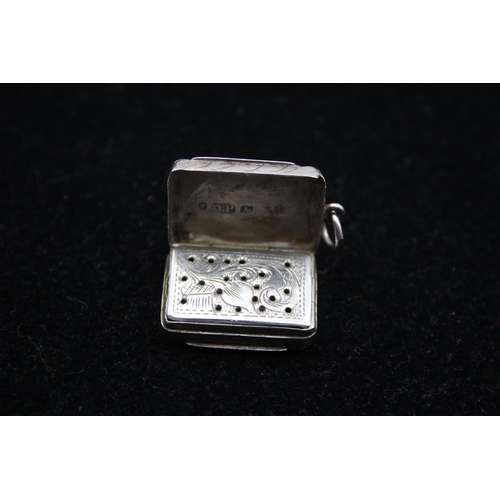 187 - A Victorian Silver Vinaigrette Hallmarked Birmingham 1854 (13g)