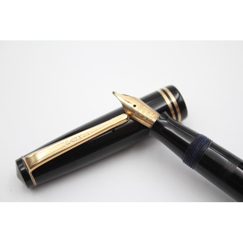 270 - Vintage PARKER Victory Black FOUNTAIN PEN w/ 14ct Gold Nib WRITING