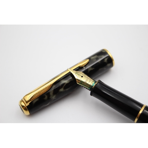 281 - PARKER Sonnet Grey Lacquer FOUNTAIN PEN w/ 18ct Gold Nib WRITING