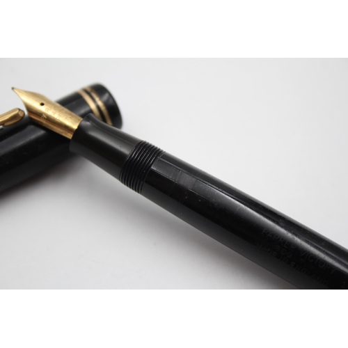 283 - Vintage PARKER Victory Black FOUNTAIN PEN w/ 14ct Gold Nib WRITING