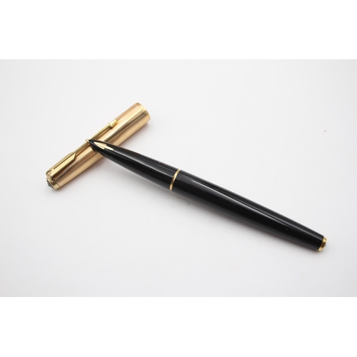 284 - Vintage PARKER 61 Black FOUNTAIN PEN w/ Gold Plate Cap WRITING Boxed