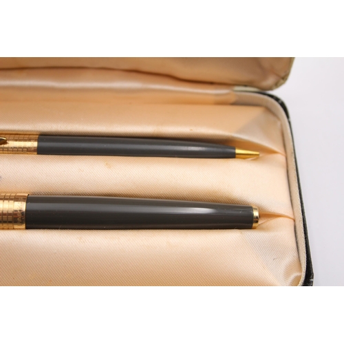 286 - Vintage PARKER 61 Grey FOUNTAIN PEN w/ Rolled Gold Cap, Pencil, Box Etc