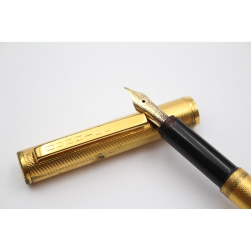 288 - Vintage DUNHILL Gold Plated FOUNTAIN PEN w/ 14ct Gold Nib WRITING (32g)