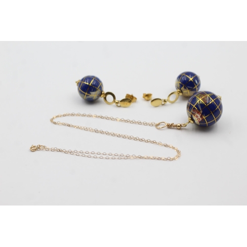 67 - 9ct Gold Lapis Lazuli Globe Pendant Necklace & Paired Drop Stud Earrings Set (14.7g)