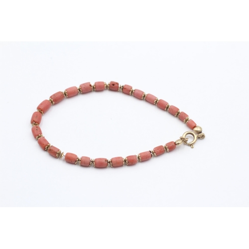 7 - 14ct Gold Clasp On Coral Beaded Bracelet (5.8g)