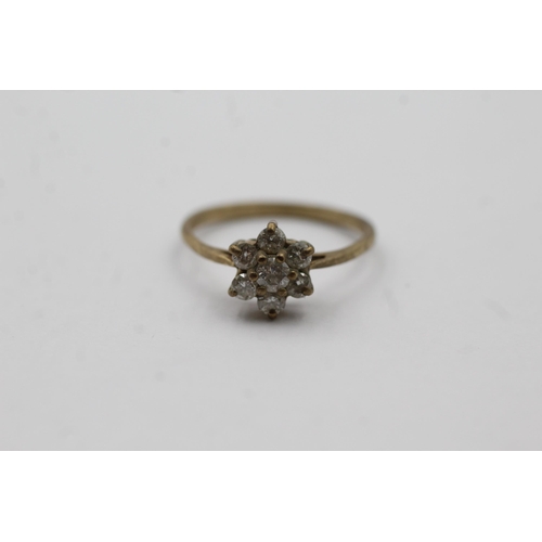 88 - 9ct Gold Diamond Flower Cluster Dress Ring (1.9g) size N