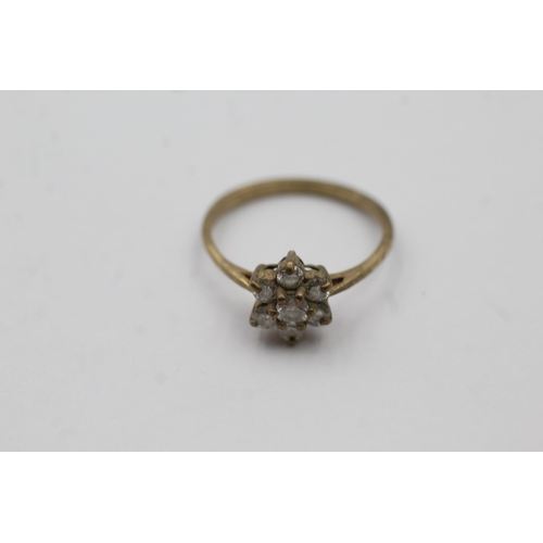 88 - 9ct Gold Diamond Flower Cluster Dress Ring (1.9g) size N