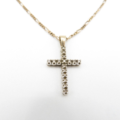 102 - 9ct gold necklace with cross pendant 50cm long  5.5g