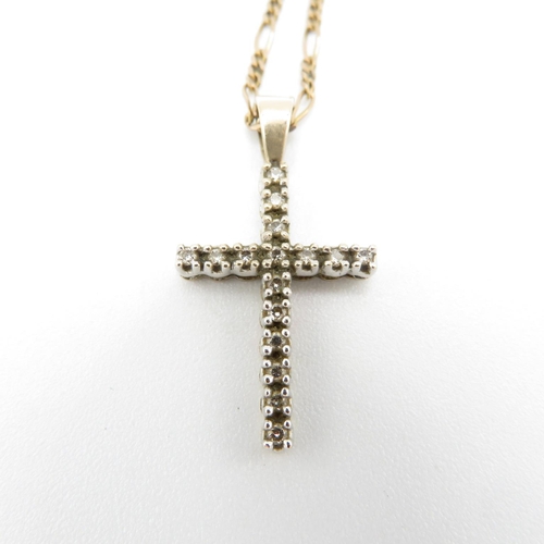 102 - 9ct gold necklace with cross pendant 50cm long  5.5g