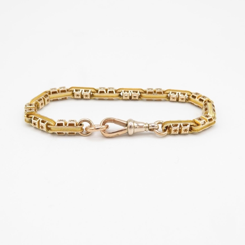 103 - 9ct gold bracelet 18cm long  12.1g