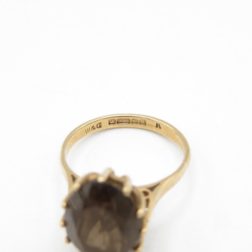 129 - 9ct gold and smoky quartz ring size N  3.4g