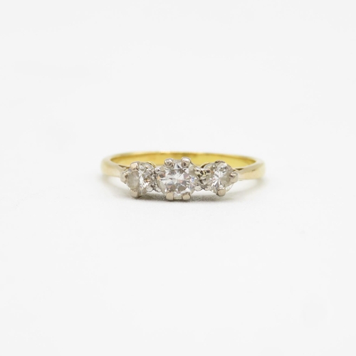 163 - 18ct gold and diamond ring size M  2.5g