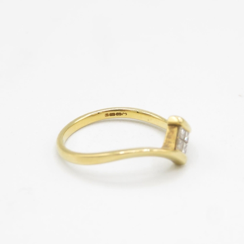 164 - 18ct gold and diamond ring size O  2.7g