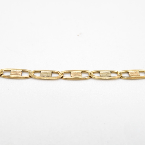 174 - 18ct gold bracelet 19cm long 4.1g (clasp damaged)