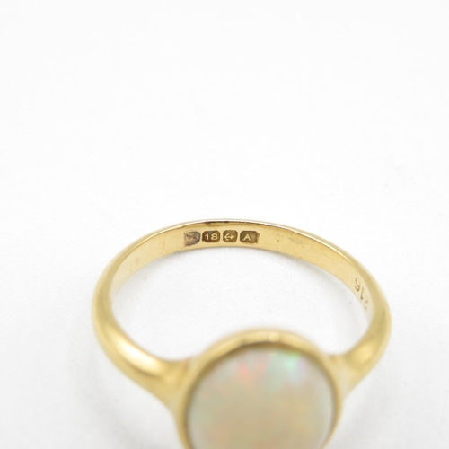 177 - 18ct gold and opal ring size L  3.5g