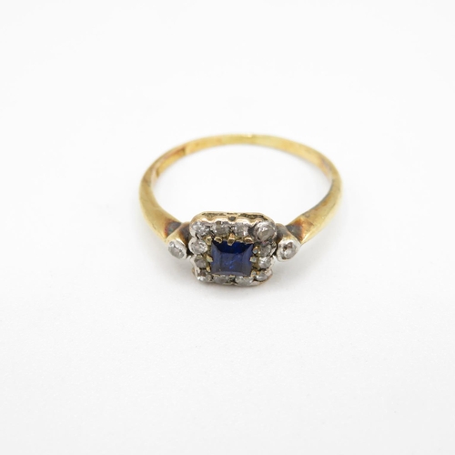 181 - 18ct gold diamond and sapphire ring size O  2.3g