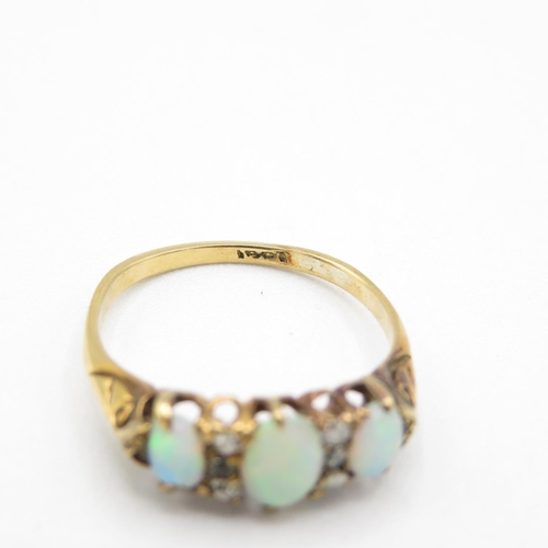 184 - Vintage 18ct gold and opal ring size Q  3.4g