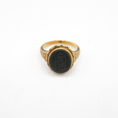 193 - 14ct gold and Bloodstone signet ring size O  5.2g