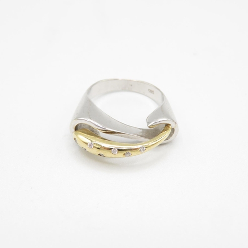 197 - 14ct gold bi-metal ring size O  6.9g