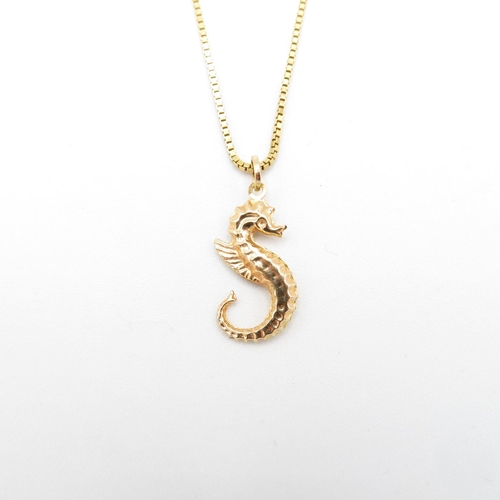 198 - 18ct gold necklace and seahorse pendant  58cm long  8.5g