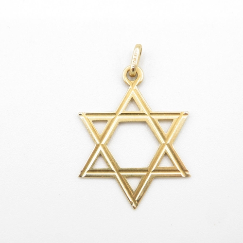 200 - 14ct gold Star of David pendant 29mm wide  2.7g