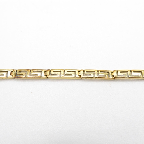 202 - 14ct gold bracelet 19cm long  5.5g