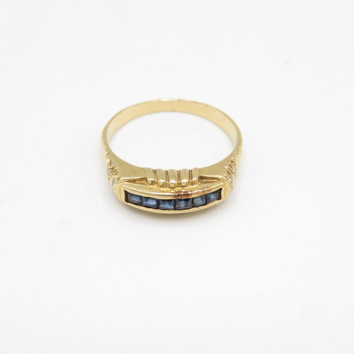 203 - 14ct gold and sapphire ring size O  3.5g