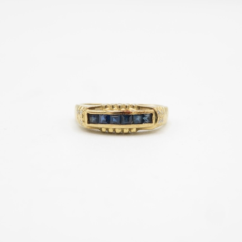 203 - 14ct gold and sapphire ring size O  3.5g