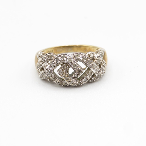 22 - 9ct gold ring with diamonds size N  3.5g