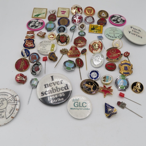 248 - Large collection of 1982 - 1983 Pit Strike badges including enamel striker badges