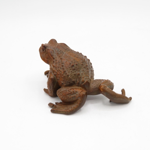 266 - Early oriental fruitwood carved frog with incredible detail, very lifelike, no damage  85mm log