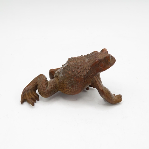 266 - Early oriental fruitwood carved frog with incredible detail, very lifelike, no damage  85mm log