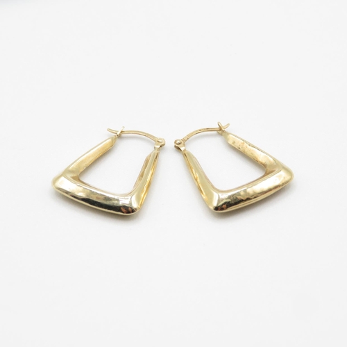 34 - 9ct gold earrings 1g