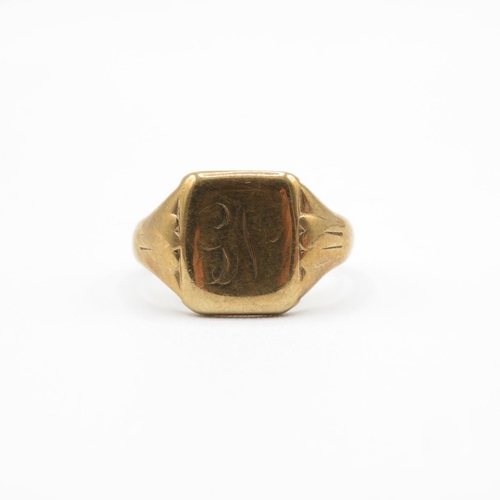 38 - 9ct gold signet ring size T  6.6g