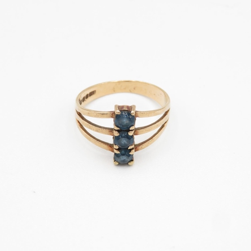 62 - 9ct gold and sapphire ring size P  2.9g