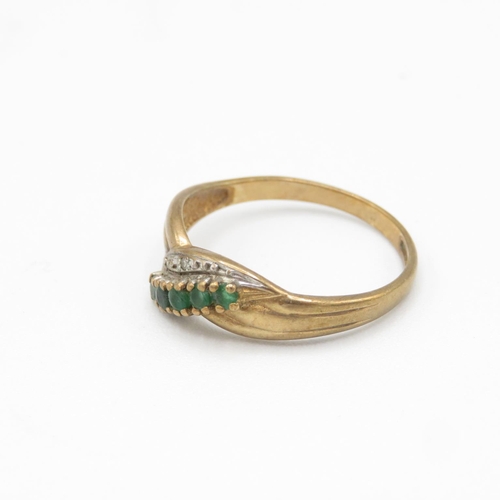 69 - 9ct gold, emerald and diamond ring size S  2.4g