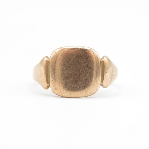 70 - 9ct gold signet ring size P  4.2g