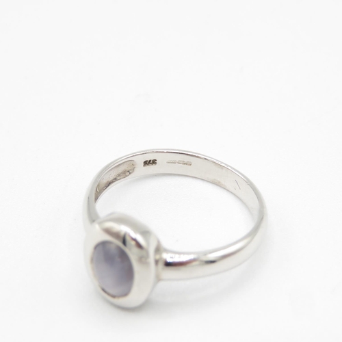 71 - 9ct white gold and Moonstone ring size N  3.1g