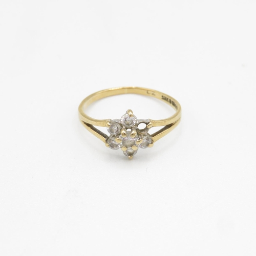 72 - 9ct gold and CZ ring size L (stone missing)  1.1g