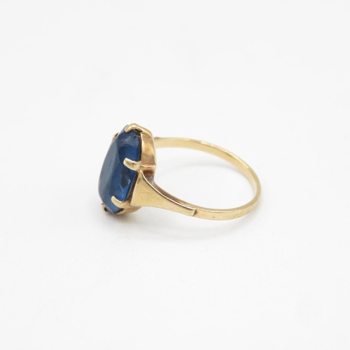 75 - 9ct gold and blue paste stone ring size L  1.9g