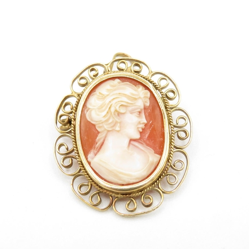 80 - 9ct gold Cameo brooch  34mm long  6g