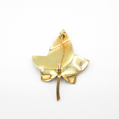 81 - 9ct gold Maple leaf brooch by P.F. 39mm long  3.1g