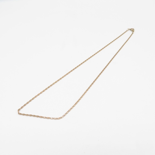 89 - 9ct gold necklace 40cm long  2.5g