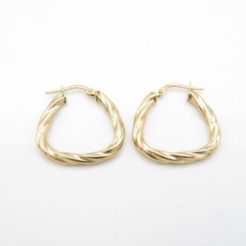 93 - 9ct gold twisted hoop earrings  1.4g