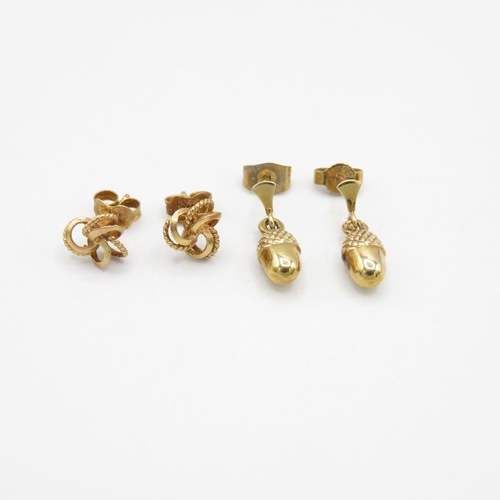 96 - 9ct gold earrings x2  2.3g