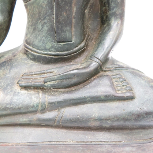 252 - Cast bronze Nepalese Bhudda figure 3.5kg  13