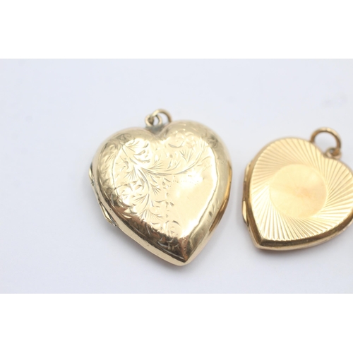 212 - 3 X 9ct Back & Front Gold Vintage Etched Heart Lockets (9.9g)