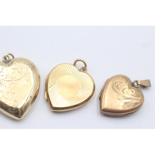 212 - 3 X 9ct Back & Front Gold Vintage Etched Heart Lockets (9.9g)